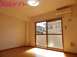 近鉄鈴鹿線 平田町駅 徒歩10分の賃貸マンション 3階1LDKのリビング/ダイニング