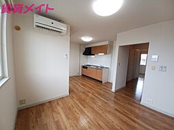 近鉄名古屋線 楠駅 徒歩5分の賃貸アパート 1階2LDKのリビング/ダイニング