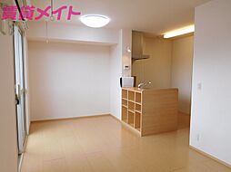 近鉄鈴鹿線 平田町駅 徒歩20分の賃貸アパート 2階1LDKのリビング/ダイニング