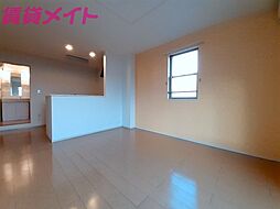 近鉄鈴鹿線 平田町駅 徒歩25分の賃貸アパート 2階2LDKのリビング/ダイニング