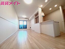 伊勢鉄道 玉垣駅 徒歩13分の賃貸アパート 2階1LDKのリビング/ダイニング