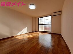 近鉄名古屋線 長太ノ浦駅 徒歩8分の賃貸マンション 3階1Kのリビング/ダイニング