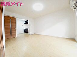 近鉄名古屋線 長太ノ浦駅 徒歩4分の賃貸マンション 1階2LDKのリビング/ダイニング