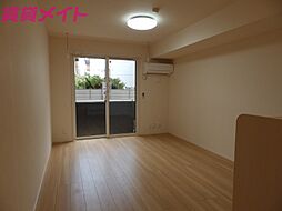 近鉄鈴鹿線 平田町駅 徒歩4分の賃貸アパート 2階1LDKのリビング/ダイニング