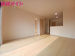 近鉄名古屋線 箕田駅 徒歩9分の賃貸テラスハウス 1階3LDKのリビング/ダイニング