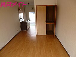 トマトハイツ 2階ワンルームのリビング/ダイニング