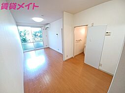 アメニティ亀山2 Ｄ棟 1階2DKのリビング/ダイニング