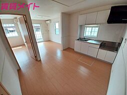 クリスタルコート 1階1LDKのリビング/ダイニング