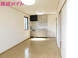 クレールコート　D 1階2LDKのリビング/ダイニング