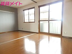 ロワール 1階1LDKのリビング/ダイニング