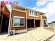 ファミールA棟 2階 築7年8ヶ月の賃貸物件