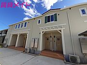 津駅よりバス37分 徒歩2分 2階 築4年3ヶ月の賃貸物件