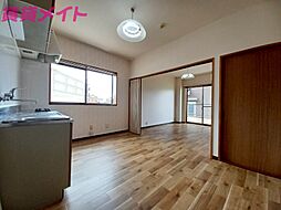 コーポたかす 1階2LDKのリビング/ダイニング