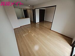 グランドパレス 2階2LDKのリビング/ダイニング