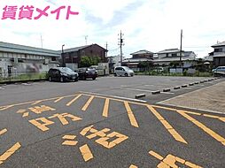 6 / 11