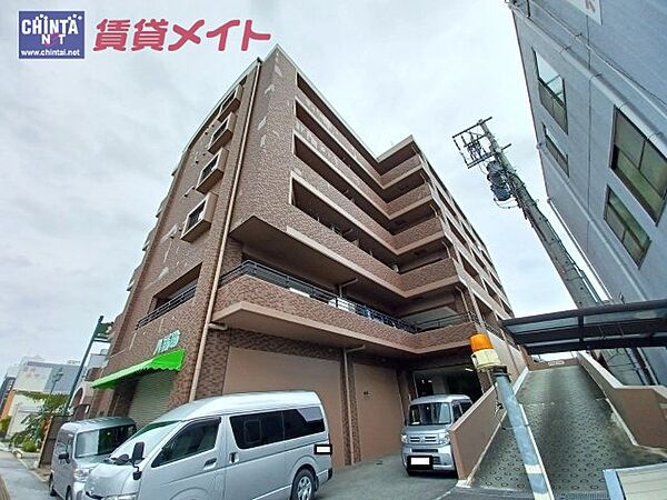 セントリアファースト 4A｜三重県津市本町(賃貸マンション1LDK・4階・47.84㎡)の写真 その1