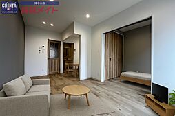 Proud 2階1LDKのリビング/ダイニング