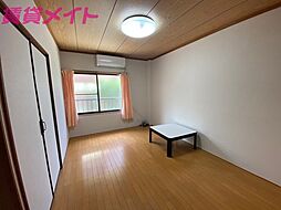 コリーヌ栗真 1階1Kのリビング/ダイニング