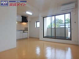 ハイシード平和 2階1LDKのリビング/ダイニング