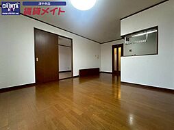 エクレール 2階2LDKのリビング/ダイニング