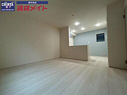 リーブルファイン八幡町II 1階3LDKのリビング/ダイニング