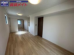 ヘリテージ 1階1LDKのリビング/ダイニング