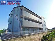 REVEUR 3階 築30年の賃貸物件