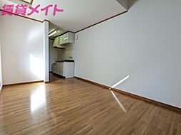 ドエルアルフィー 2階ワンルームのリビング/ダイニング