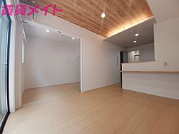 RAMBLE　A棟 1階1LDKのリビング/ダイニング