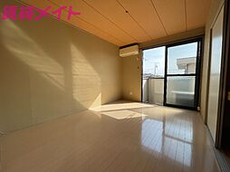 ファミールＤ棟 1階3DKのリビング/ダイニング