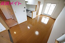 プリムローズ 1階1LDKのリビング/ダイニング