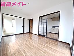 鈴鹿グリーンビレッジＣ棟 2階2Kのリビング/ダイニング