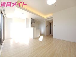 ラ メゾン ド クロシェット 7階1LDKのリビング/ダイニング