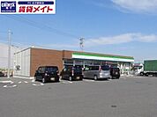 ファミリーマート鈴鹿神戸三丁目店 504m