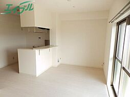 カンパネラ 1階1LDKのリビング/ダイニング