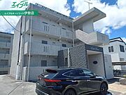 伊勢市駅より徒歩20分 築11年11ヶ月 3階建の賃貸物件
