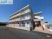 コンフォール津 3階 新築の賃貸物件