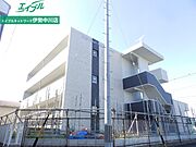 久居駅より徒歩12分 築7年 3階建の賃貸物件