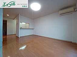 ルーチェ塚本 2階1LDKのリビング/ダイニング