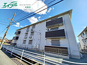 松阪駅よりバス5分 徒歩27分 1階 築2年3ヶ月の賃貸物件