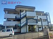松阪市嬉野中川町 3階建 築31年のイメージ