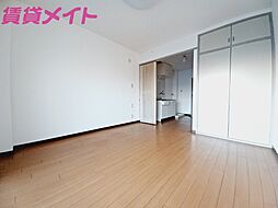 近鉄名古屋線 津新町駅 徒歩12分の賃貸マンション 4階1Kのリビング/ダイニング