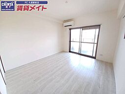 近鉄名古屋線 久居駅 徒歩4分の賃貸マンション 4階1Kのリビング/ダイニング