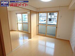 近鉄名古屋線 津駅 バス17分 三重交通バス御殿場口停下車 5.8kmの賃貸アパート 1階2LDKのリビング/ダイニング