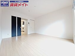 近鉄名古屋線 津新町駅 徒歩5分の賃貸マンション 3階1Kのリビング/ダイニング