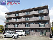 伊勢中川駅より徒歩5分 築24年8ヶ月 4階建の賃貸物件
