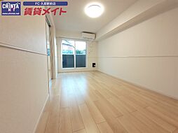 近鉄名古屋線 久居駅 バス18分 バスＪＡ栗葉支店前下車 徒歩4分の賃貸アパート 2階2LDKのリビング/ダイニング