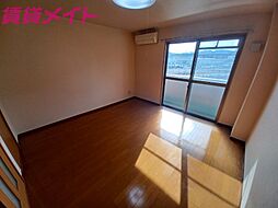 JR紀勢本線 相可駅 徒歩14分の賃貸アパート 3階1Kのリビング/ダイニング