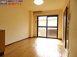 JR紀勢本線 徳和駅 3.2kmの賃貸マンション 2階2DKのリビング/ダイニング