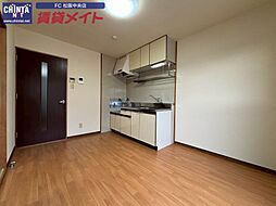 近鉄山田線 松ヶ崎駅 徒歩29分の賃貸アパート 2階2DKのリビング/ダイニング